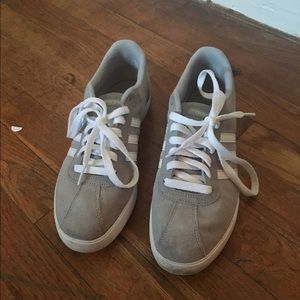 (8) Women's Adidas grey canvas superstars