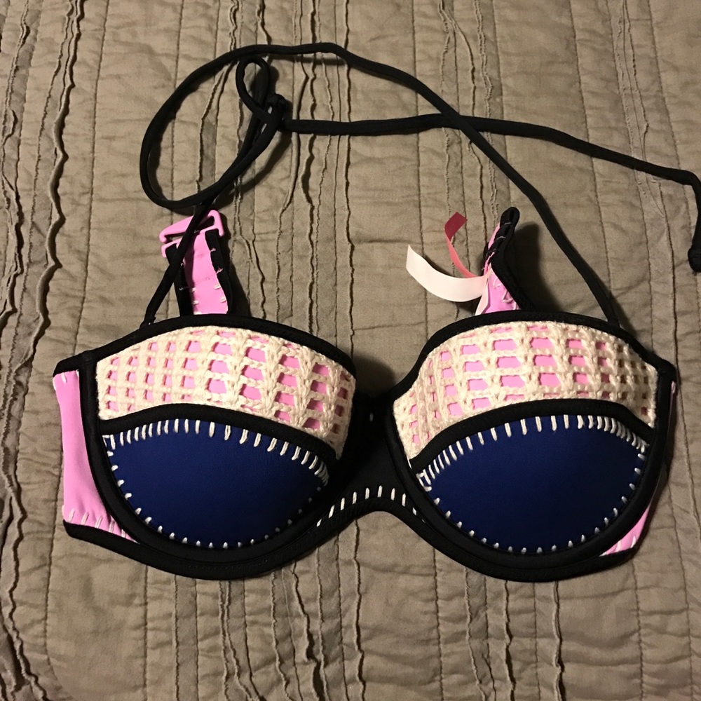 Victoria Secret Swim Top 34C
