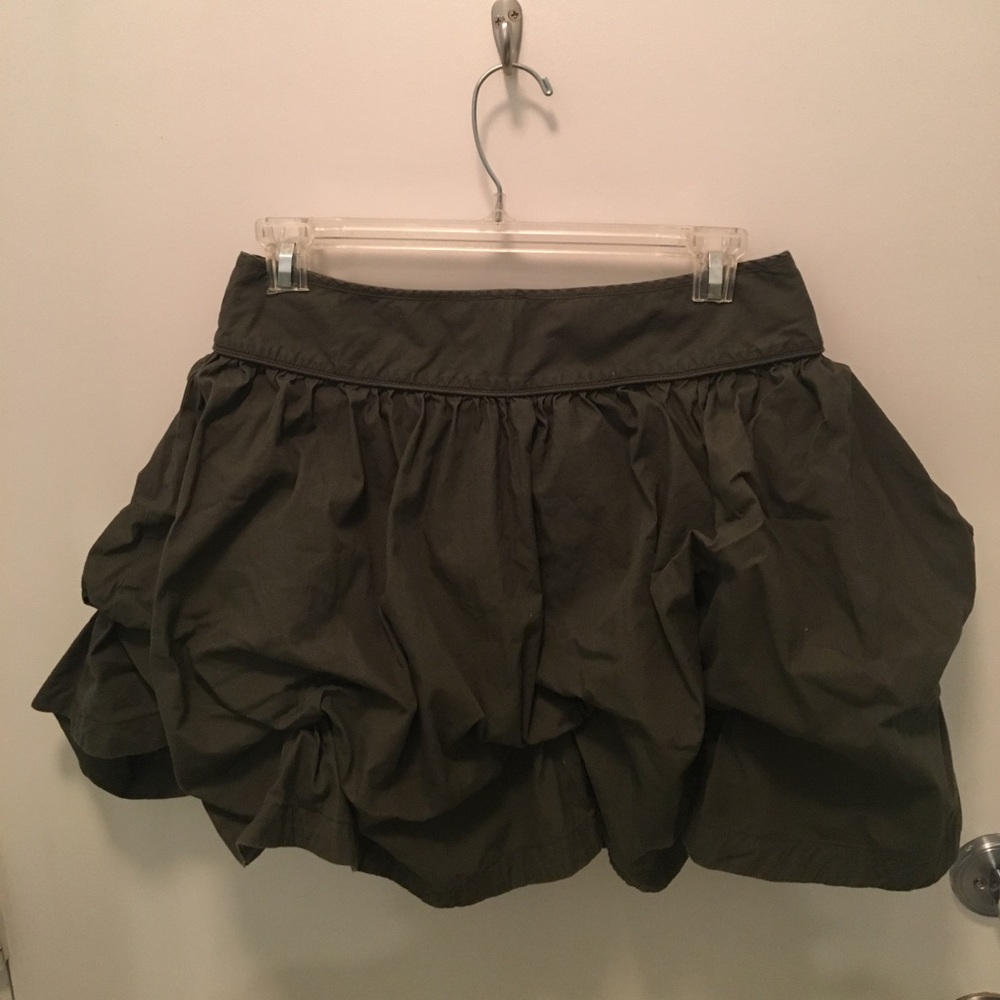 Poofy skirt