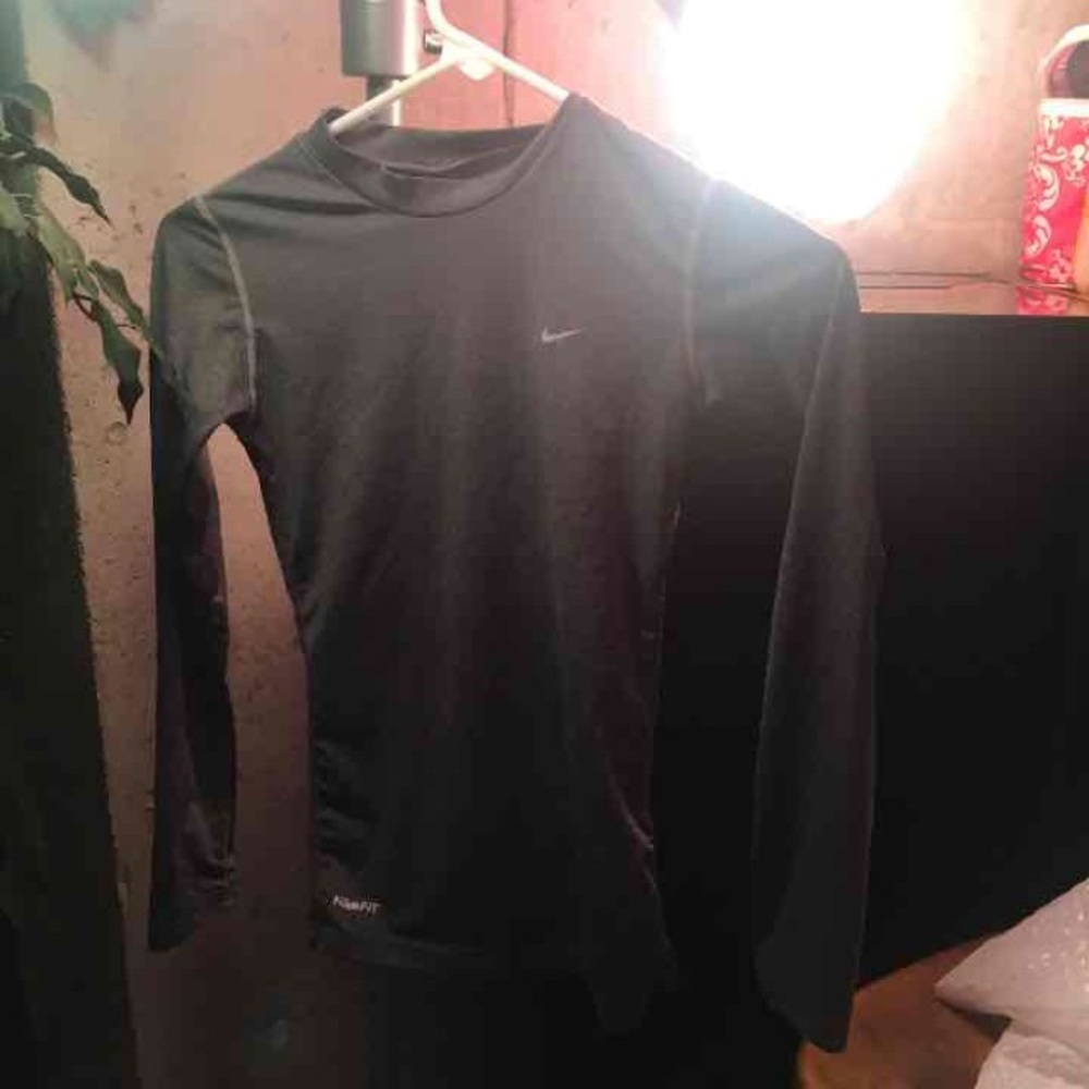 nike work out shirt