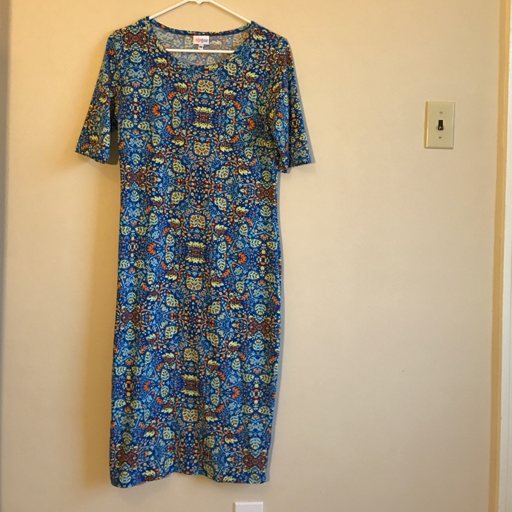 LulaRoe Julia size M