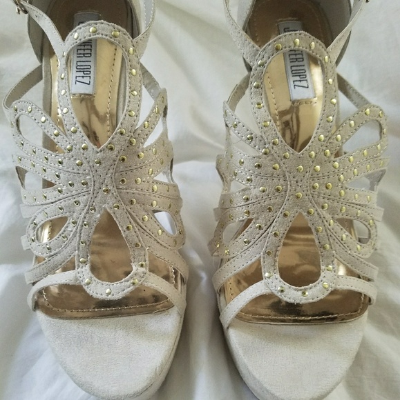 Beautiful Jennifer Lopez Heels - Picture 3 of 6