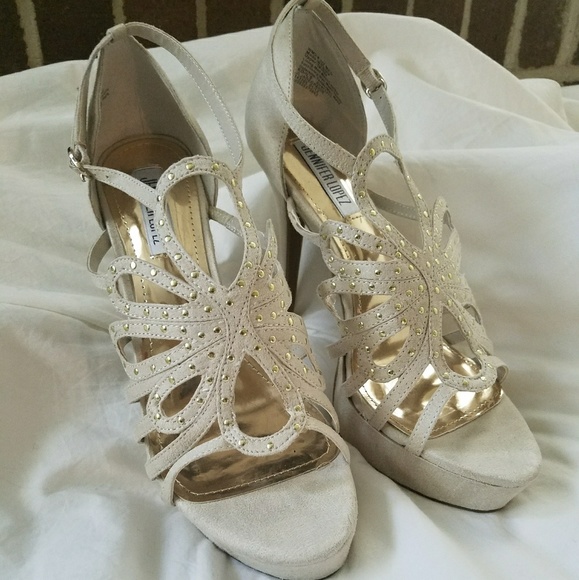 Beautiful Jennifer Lopez Heels - Picture 6 of 6