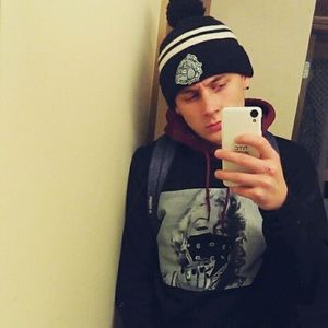 Meet your Posher, Devin