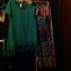 Tee shirt and skirt
