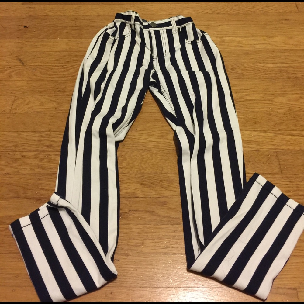 Patterned jeans