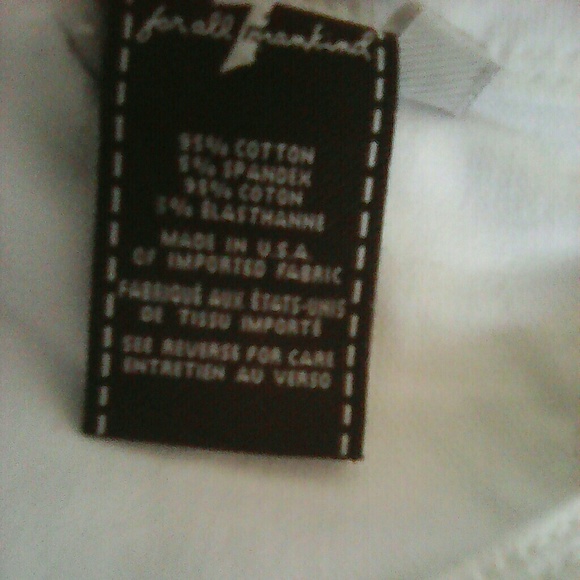 7 For All Mankind White Flair Leg Jeans - Picture 4 of 7