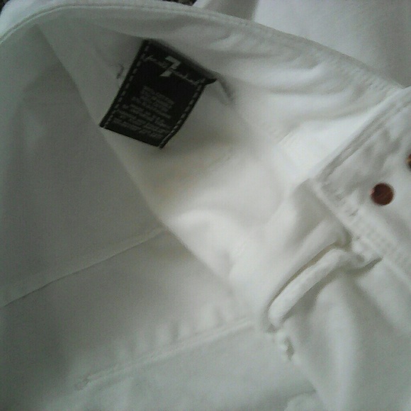 7 For All Mankind White Flair Leg Jeans - Picture 6 of 7