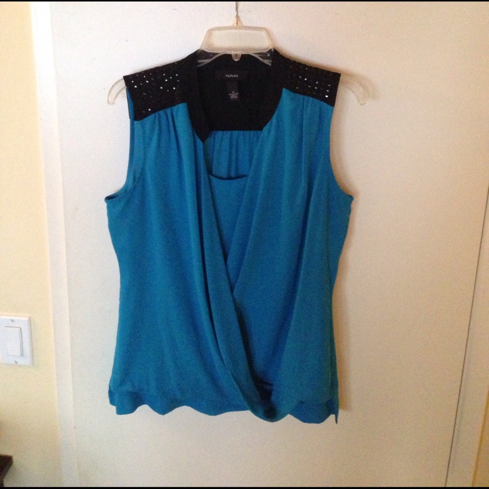 Alfani sleeveless dressy blouse