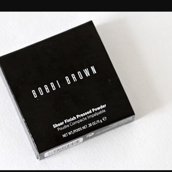 Bobbi Brown Makeup - Bobbi brown sheer finish pressed powder.soft sand Bobbi Brown Makeup - Bobbi brown sheer finish pressed powder.soft sand