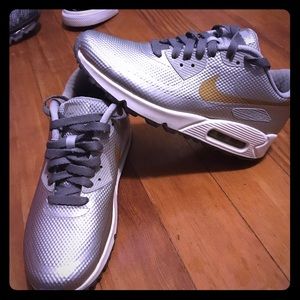 Like new Nike ID AirMax essential "custom"