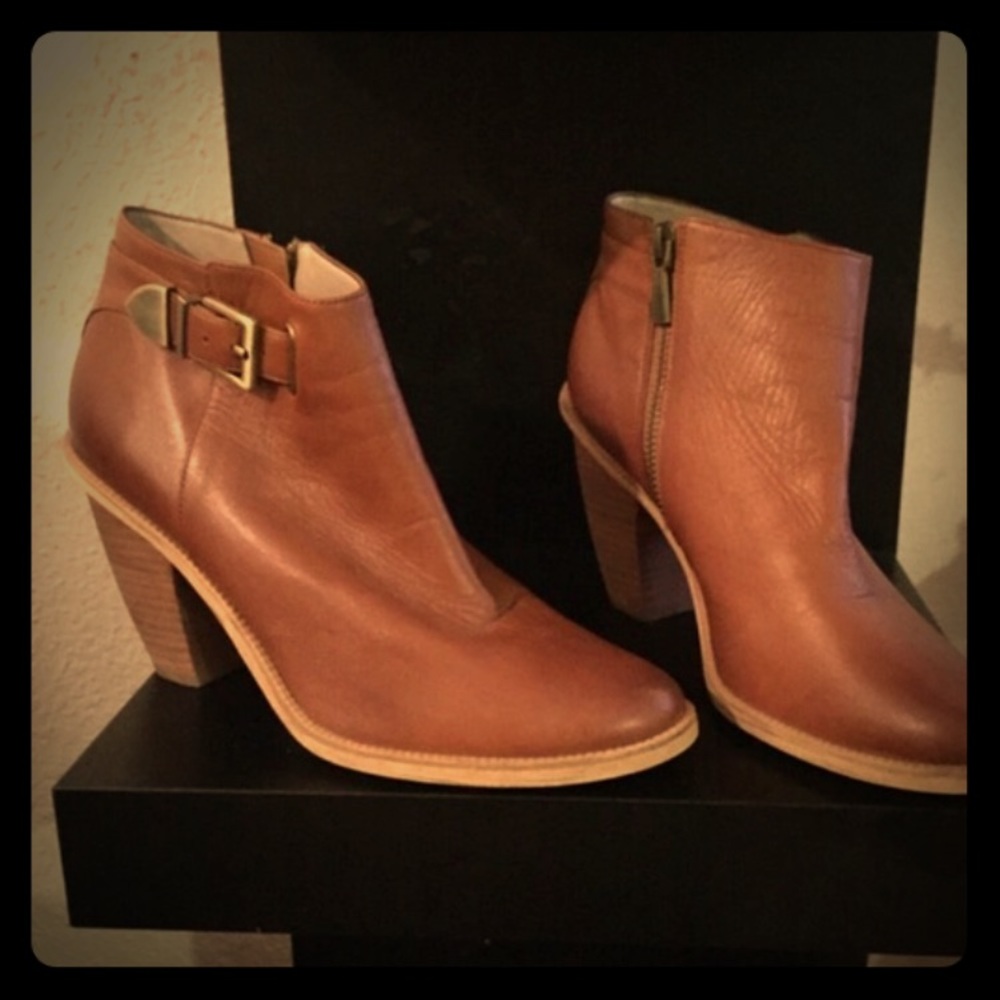 🌷 Genuine Leather Boot🌷