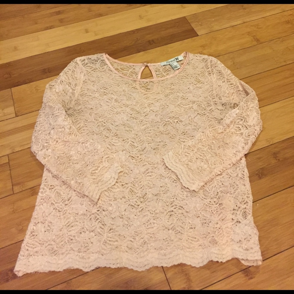 ❤️‍🔥 $5 ❤️‍🔥 or 3 /$12 ❤️‍🔥 Pale pink lace 3/4 sleeve top - Forever 21 - S