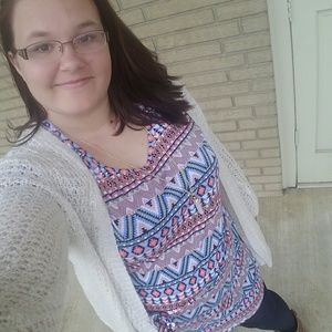 Meet your Posher, Lorrin
