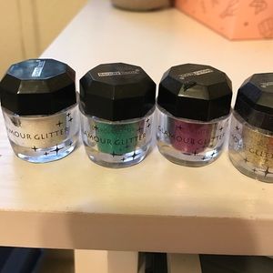 Glamour eyeshadow glitter