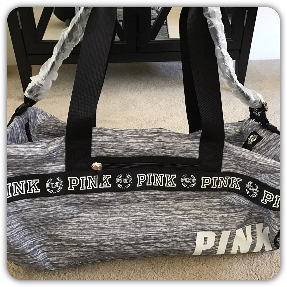 NWOT / Victoria Secret Pink Duffle