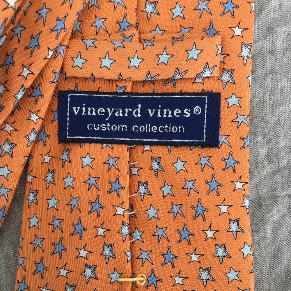 Vineyard Vines tie