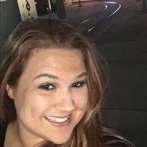 Meet your Posher, Jenna