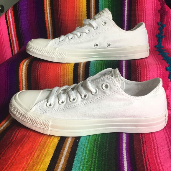 All white lo top converse sneakers 8 - Picture 2 of 7