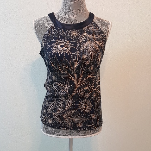 ANTONIO MELANI Tops - Antonio Melani sleeveless silk tank keyhole back