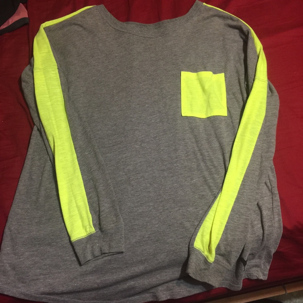 🌵SALE 🌵 Victoria's Secret shirt