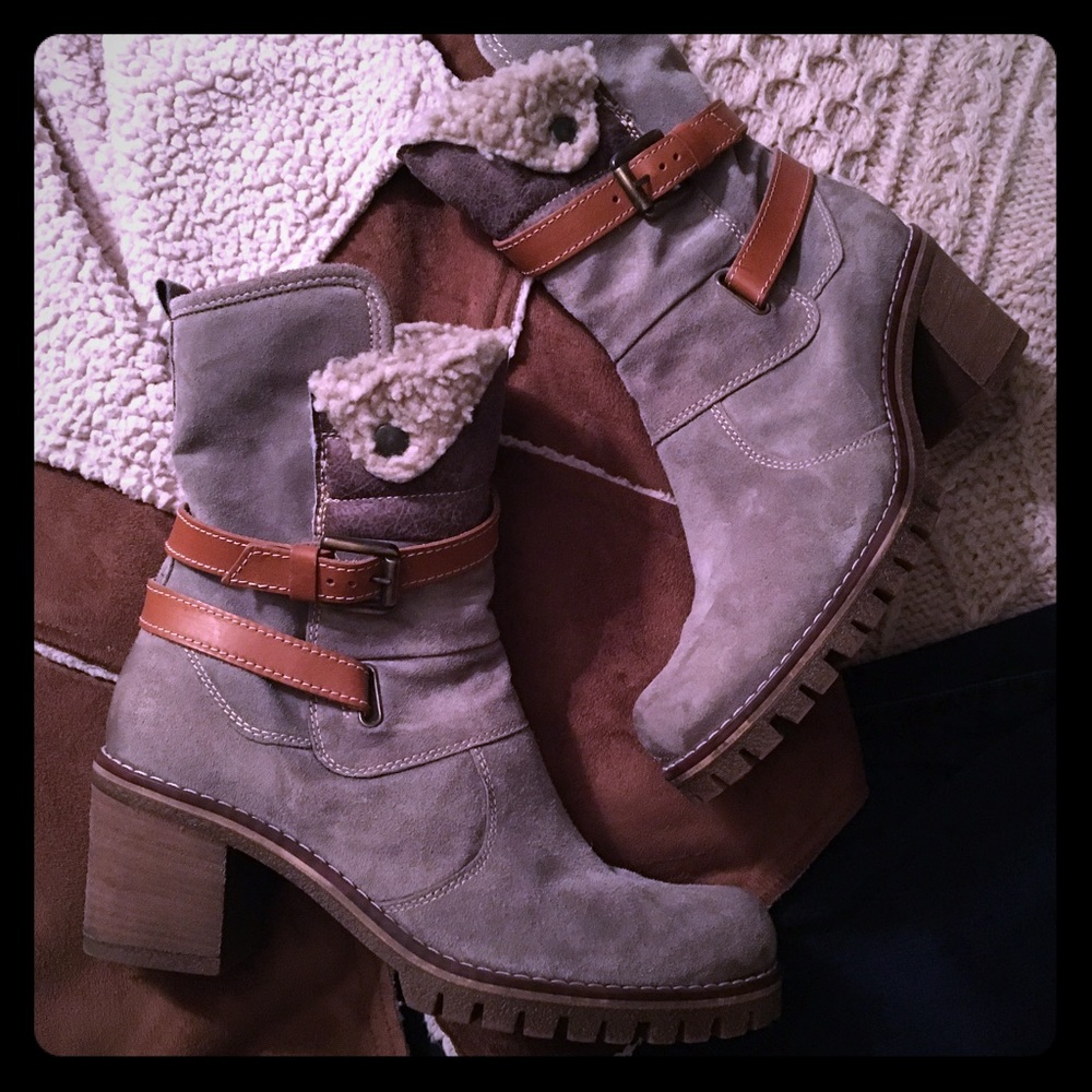 Manas Booties