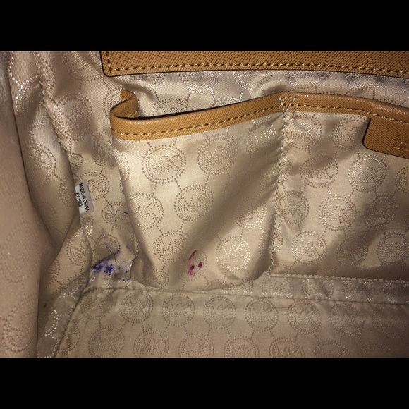 Michael Kors Selma Purse - Picture 3 of 4