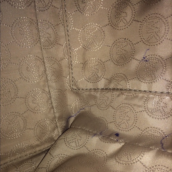 Michael Kors Selma Purse - Picture 4 of 4