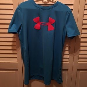 Girls under armor tee shirt