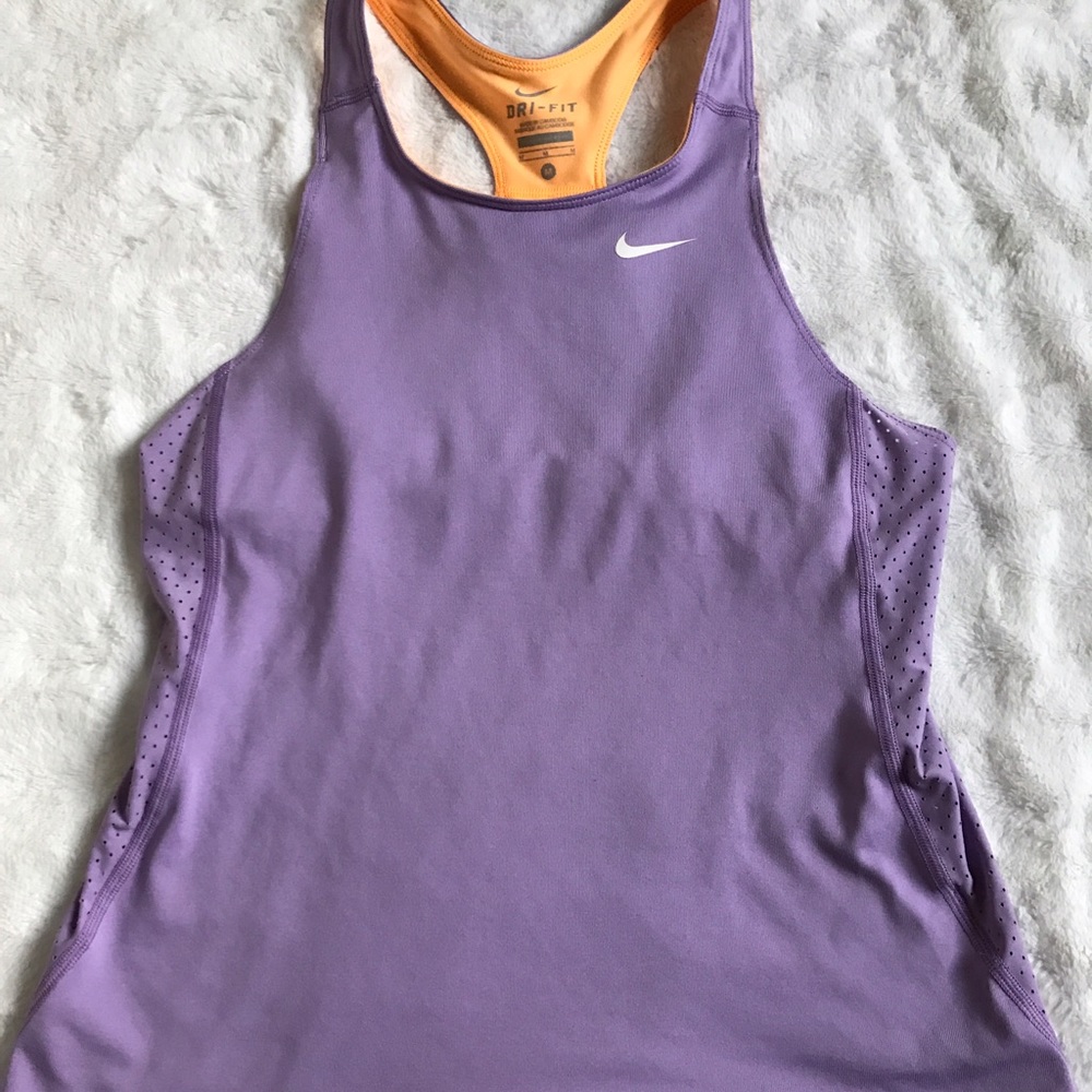 Nike tank size M