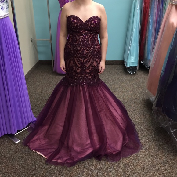 Prom Dress - Picture 1 of 4