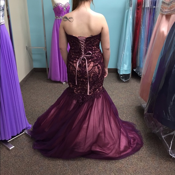 Prom Dress - Picture 2 of 4