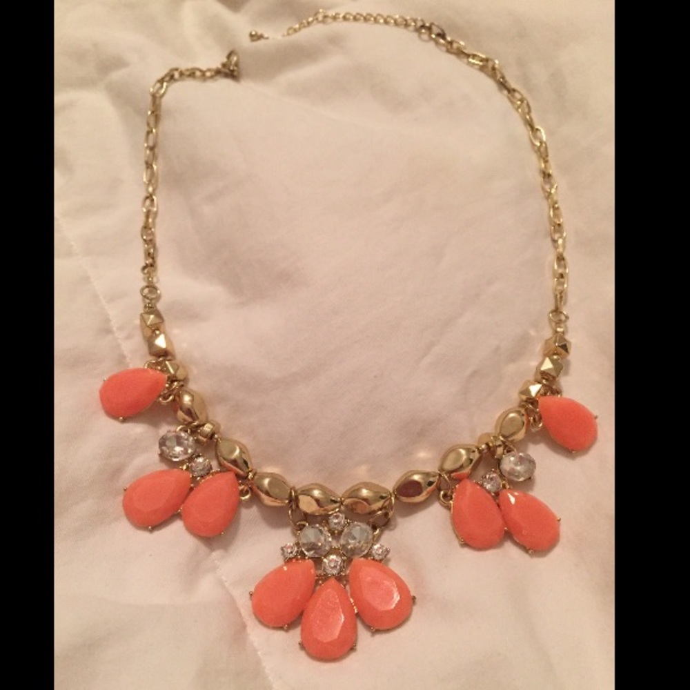 💐 J CREW Inspired Statement Necklace