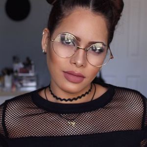 Meet your Posher, Katherine