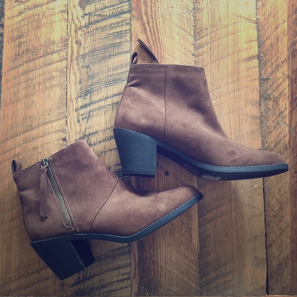 Brown Boots Forever21 size 7.5