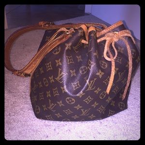 Louis Vuitton petit noe Louis Vuitton petit noe