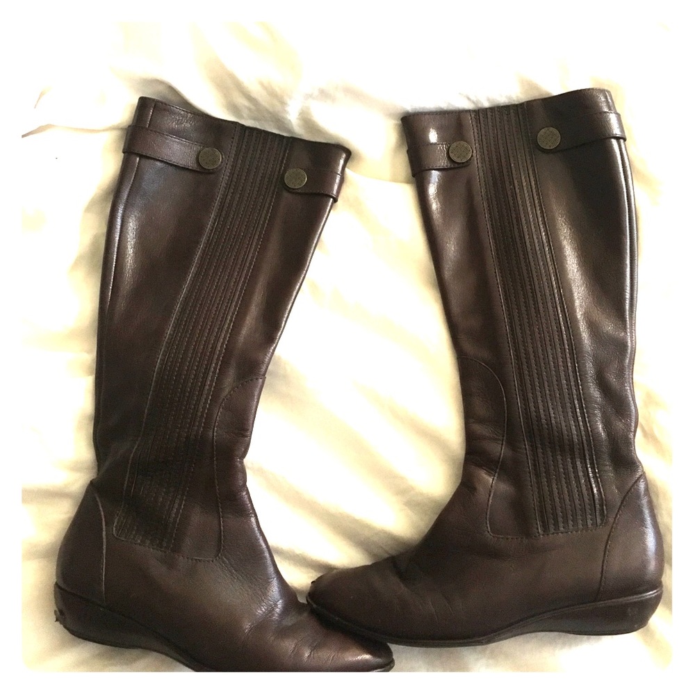 Cole Hann Nike sole boots