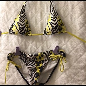 Billabong halter bathing suit with reversible top