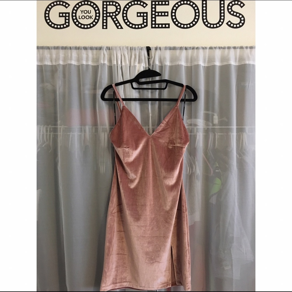 ⛔️SOLD⛔️Velvet Party Dress