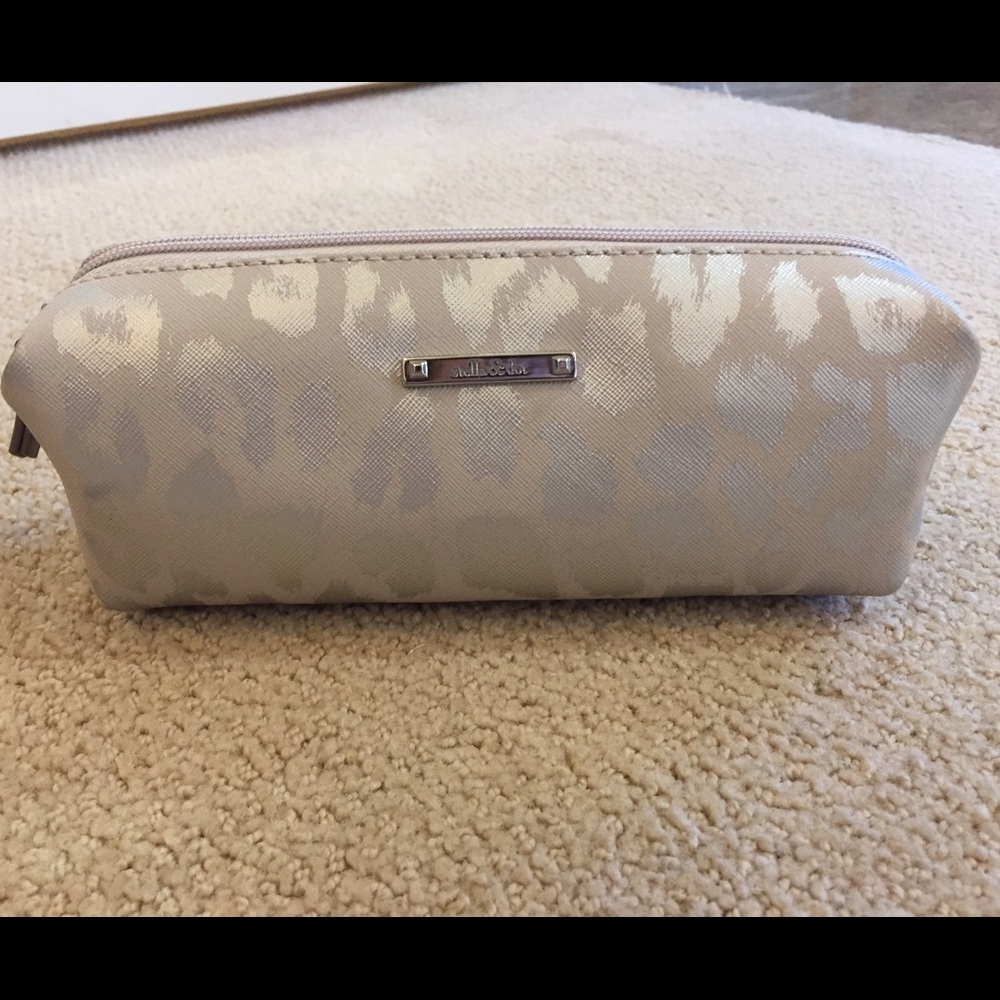 BNWT Stella & Dot Pouf
