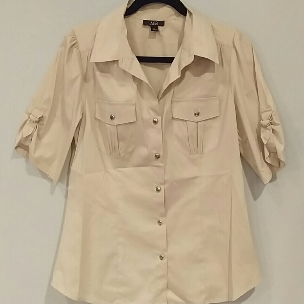 Posh short-sleeved button up