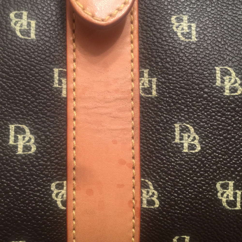 Dooney & Bourke - Picture 7 of 8
