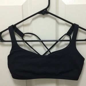 EUC Lululemon Free to Be sports bra size 8