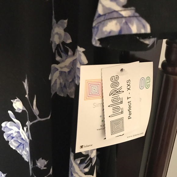 Lularoe XXS Floral Perfect Tee - Picture 4 of 4
