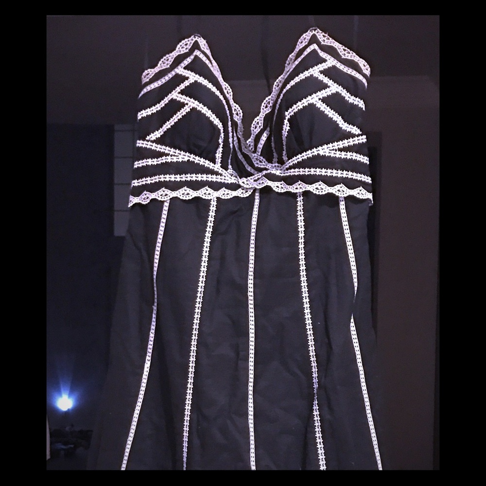 White House Black Market Halter Dress Sz 4