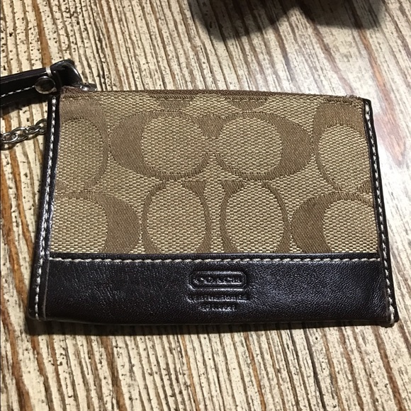 Coach Change Wallet - Picture 4 of 4