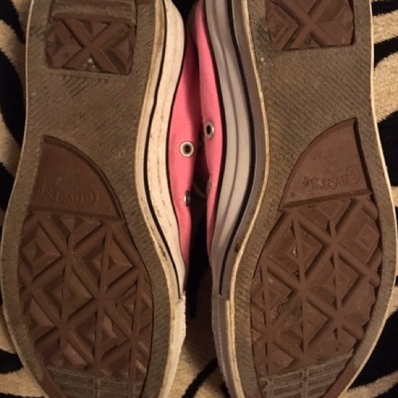 Pink converse - Picture 2 of 4