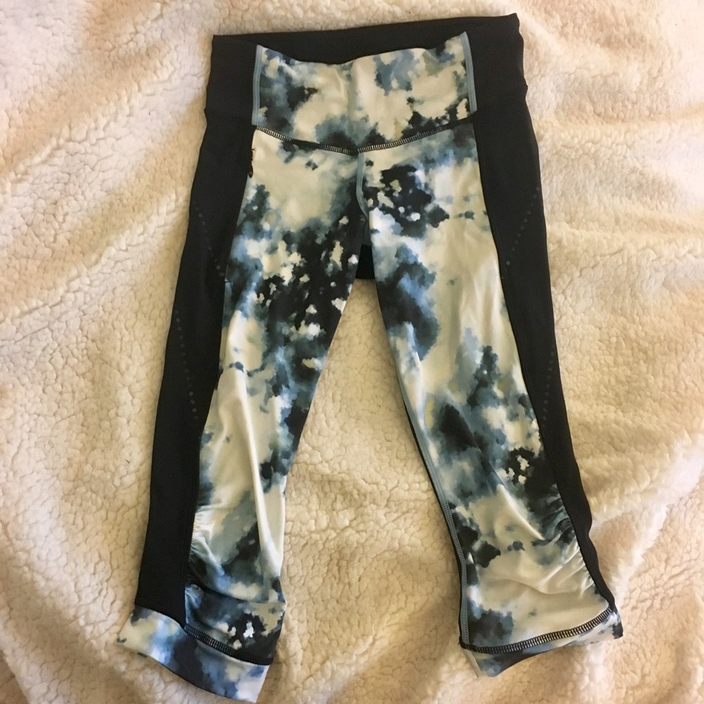 Lululemon crops