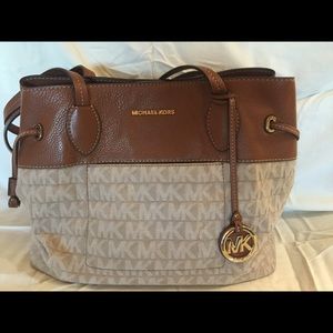 Michael Kors Large EW DRWS Tote Marina
