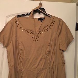 Casual khaki dress